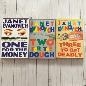 Janet Evanovich Stephanie Plum books 1-3 early edition bundle!